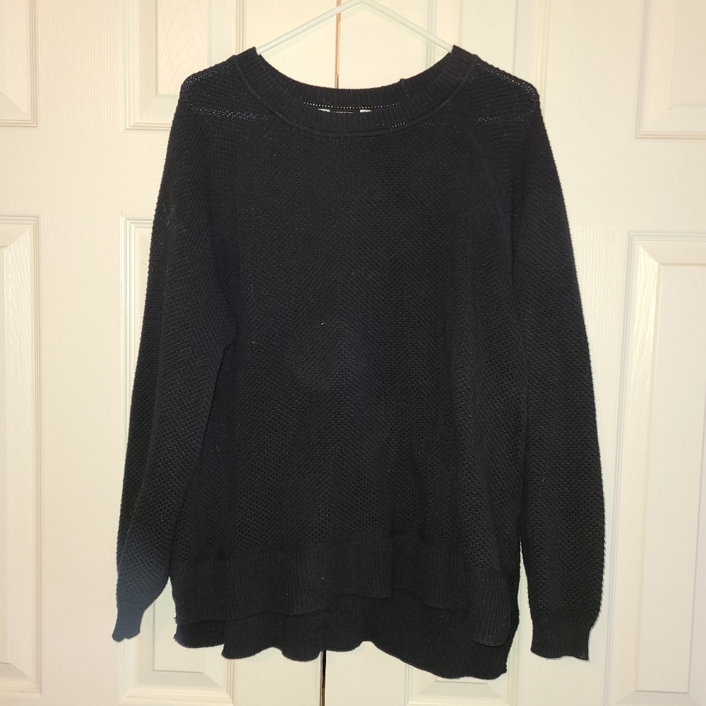 Time and tru black sweater